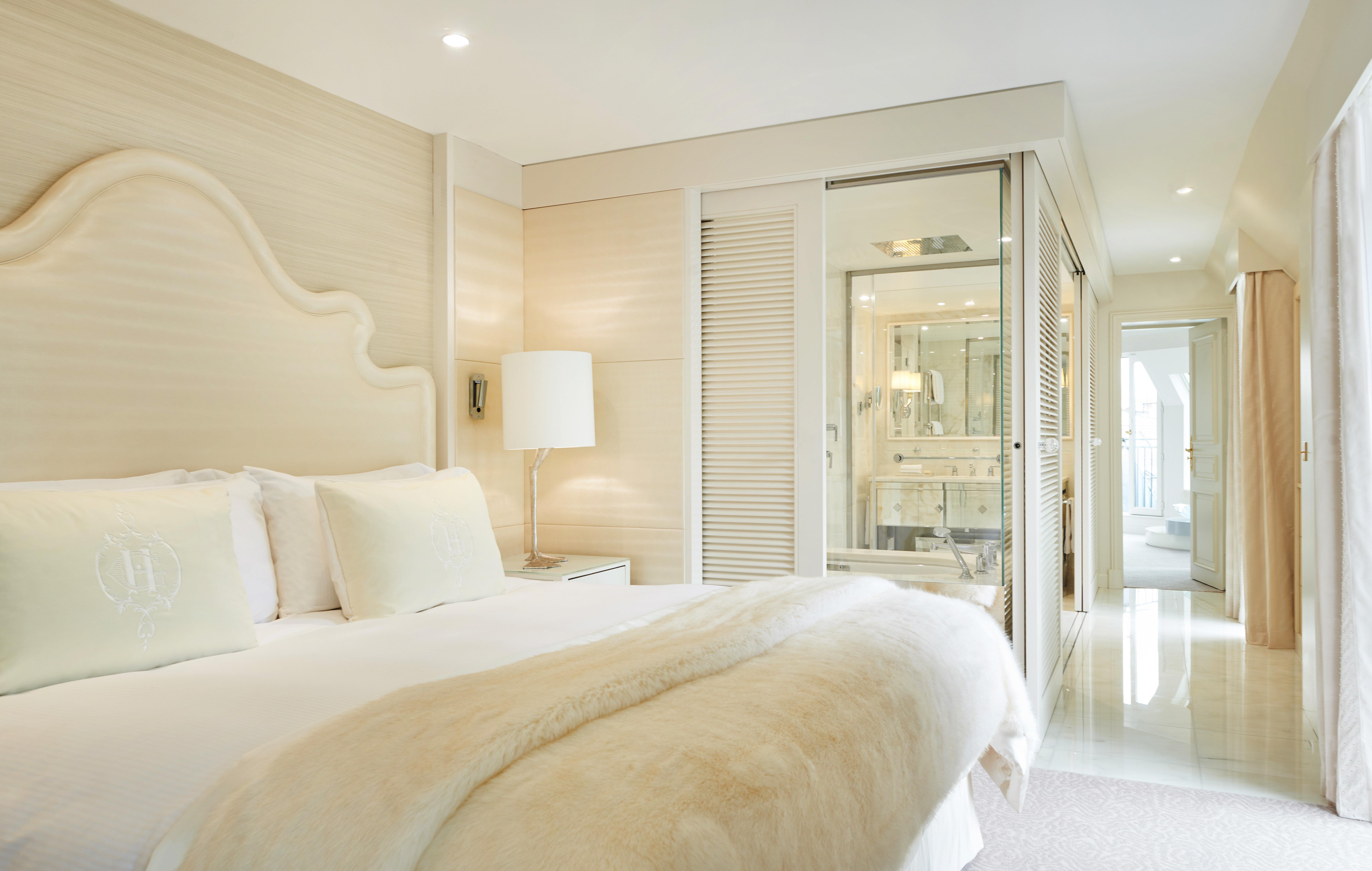 Intercontinental Paris Le Grand By Ihg Hotel Екстериор снимка A bedroom at The Dorchester