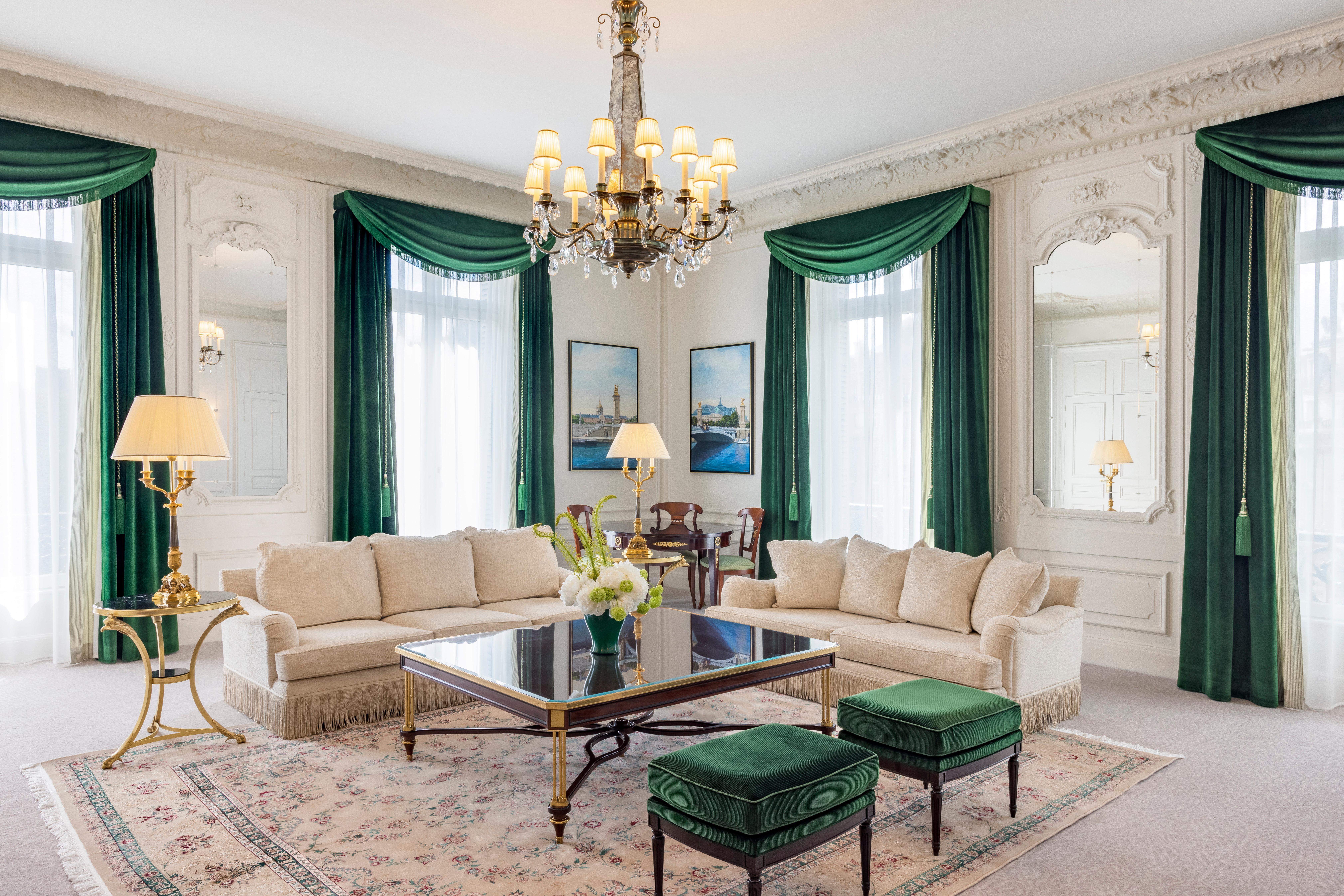 Intercontinental Paris Le Grand By Ihg Hotel Екстериор снимка A living room at the Four Seasons Hotel
